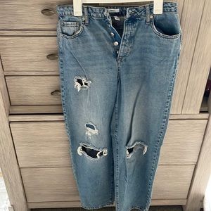 Ripped blue forever 21 jeans